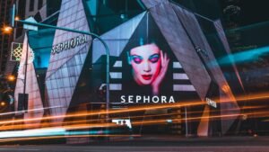 美妝巨頭 Sephora 跨界 F1 賽車!力挺女子賽事,品牌美力再進化