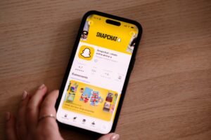 Snapchat 核心市場亮紅燈：美、歐用戶數首度出現衰退趨勢