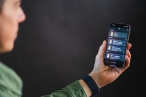 告別冰冷數據：如何利用 AI 與數據說出更有溫度的 B2B 品牌故事？
