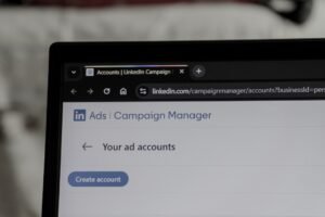 挑戰社群廣告霸權：Universal Ads 欲爭奪預算，得先過「比薩測試」這一關