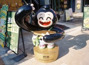 Crocs 玩創意!新吉祥物 Niles 如何深化品牌敘事?